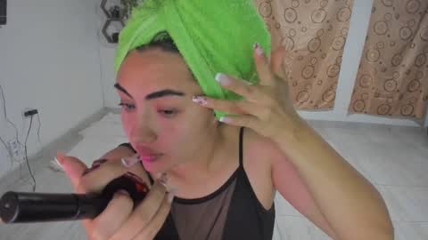 Snapshot of artemis_020 chatting on 02.28.25 FENIX online show from 02.28.25