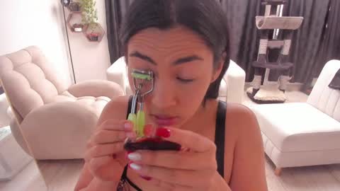 Snapshot of artemis_020 chatting on 09.30.25 FENIX online show from 09.30.25