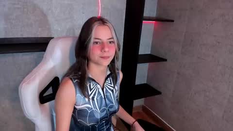 Snapshot of artemisablake chatting on 12.29.24 artemisablake online show from 12.29.24