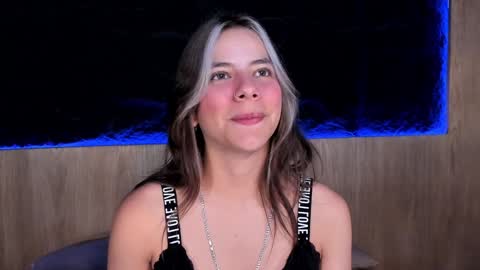 Snapshot of artemisablake chatting on 02.06.25 artemisablake online show from 02.06.25