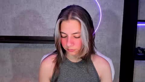 Snapshot of artemisablake chatting on 02.12.25 artemisablake online show from 02.12.25