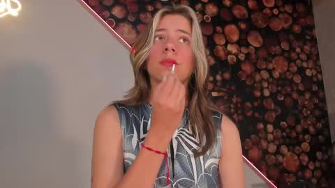 Snapshot of artemisablake chatting on 02.21.25 artemisablake online show from 02.21.25