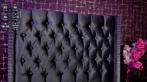 Snapshot of artemisablake chatting on 09.24.25 artemisablake online show from 09.24.25