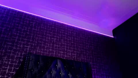 Snapshot of artemisablake chatting on 10.27.25 artemisablake online show from 10.27.25