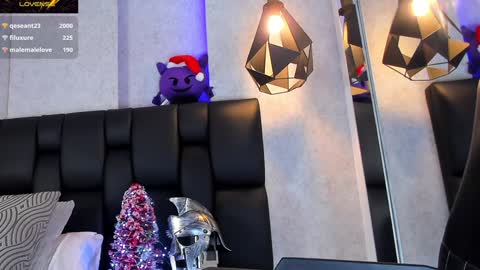 Snapshot of arthurlam chatting on 12.14.24 Arthur online show from 12.14.24