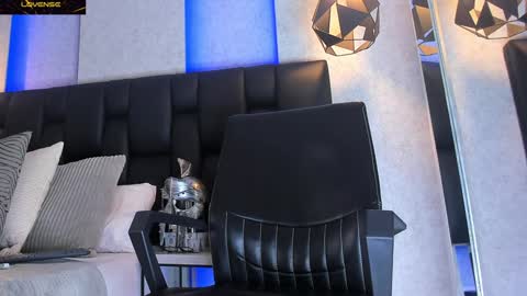 Snapshot of arthurlam chatting on 01.15.25 Arthur online show from 01.15.25