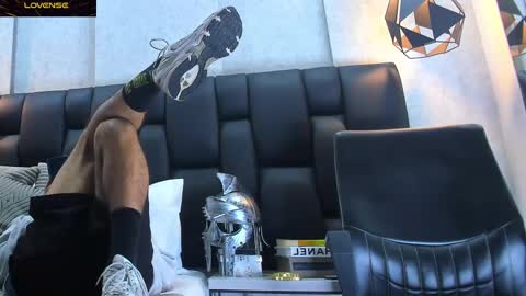 Snapshot of arthurlam chatting on 02.25.25 Arthur online show from 02.25.25