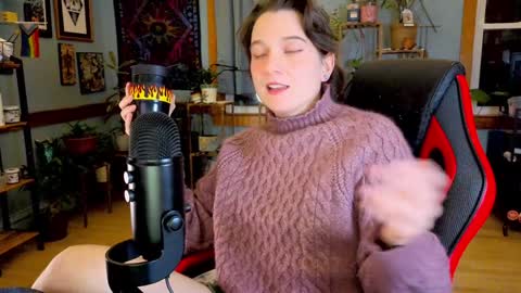 Artie Paints online show from 12.04.24