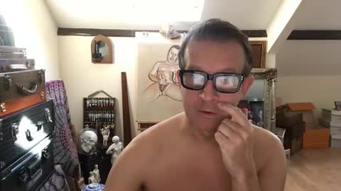 artisterotic online show from 10.29.25