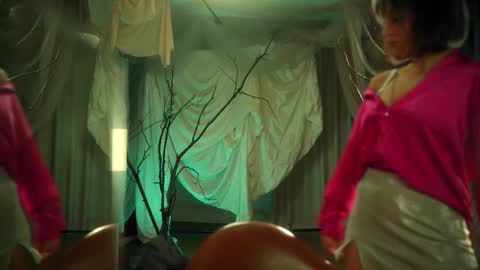 The ticket show has been postponed to Monday tomorrow. Sorry womens day online show from 11.18.25