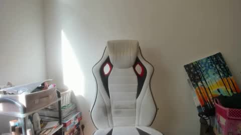 MIA online show from 10.19.25