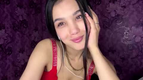 Snapshot of arvillahamner chatting on 02.15.26 Amina online show from 02.15.26