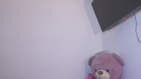 Snapshot of ary1_ chatting on 02.20.26 Ary online show from 02.20.26