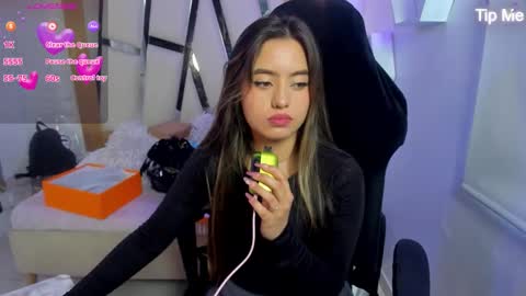 Snapshot of ary_cooper_ chatting on 09.29.25 Ary Cooper online show from 09.29.25