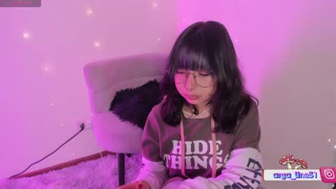 Snapshot of arya_line chatting on 07.15.26 Arys online show from 07.15.26