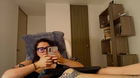 Snapshot of arya_starkw chatting on 10.10.25 Ary 3 online show from 10.10.25