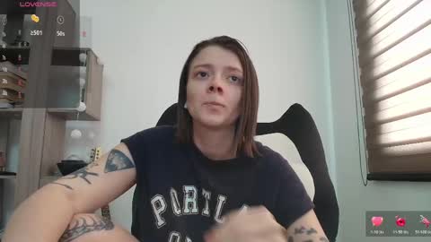 Snapshot of arya_starkw chatting on 05.22.26 Ary 3 online show from 05.22.26