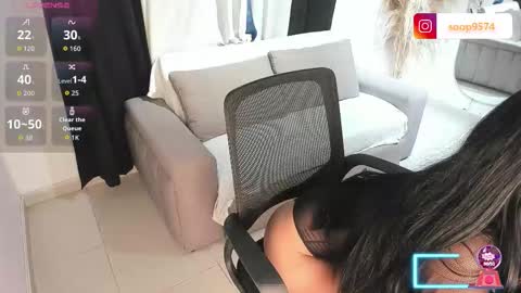 Snapshot of arysweet69 chatting on 10.18.25 Ary online show from 10.18.25