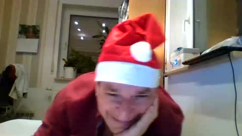 Snapshot of as660660 chatting on 12.20.25 as660660 online show from 12.20.25