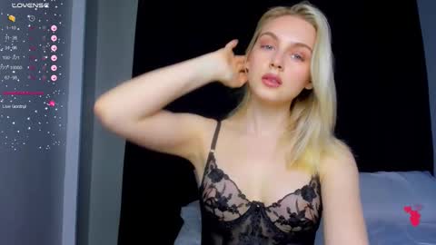 Snapshot of ashbunny_ chatting on 02.12.26 your pretty Ashley online show from 02.12.26