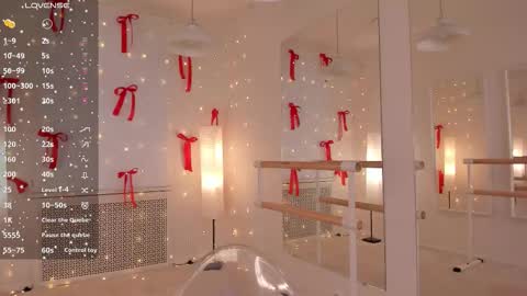 Ash online show from 12.14.25