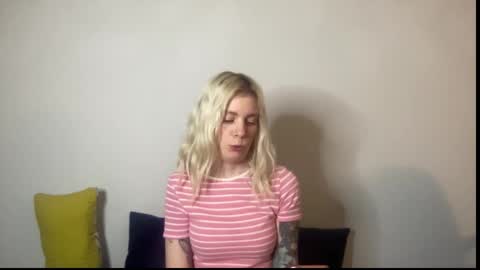 Snapshot of ashleebby818 chatting on 01.17.26 Ashlee online show from 01.17.26