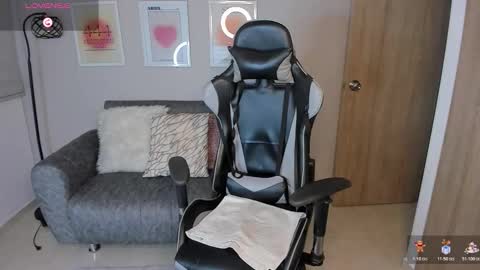 A S H L E Y online show from 01.10.26