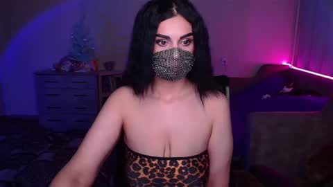   Yasmina   online show from 01.29.25