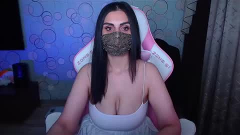   Yasmina   online show from 09.23.25