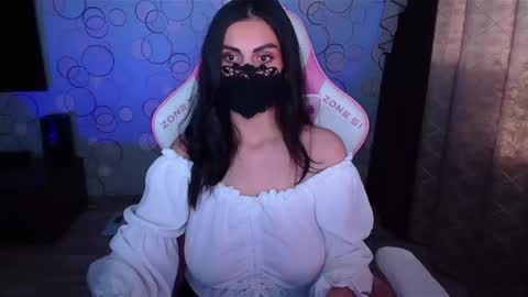   Yasmina   online show from 10.17.25