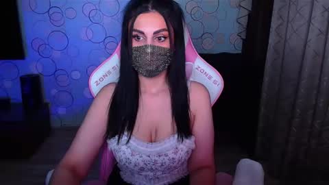   Yasmina   online show from 11.21.25