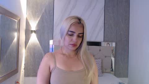 Snapshot of ashley__tylor chatting on 06.11.26 ashley__tylor online show from 06.11.26