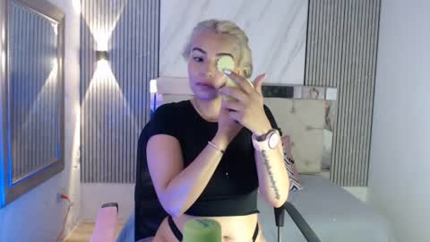 Snapshot of ashley__tylor chatting on 07.11.26 ashley__tylor online show from 07.11.26