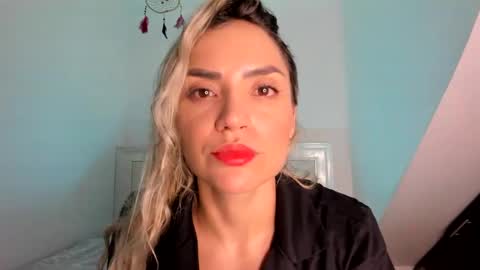 Snapshot of ashley_blair chatting on 12.25.24 ashley_blair online show from 12.25.24