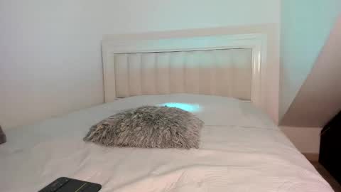 Snapshot of ashley_blair chatting on 01.12.25 ashley_blair online show from 01.12.25