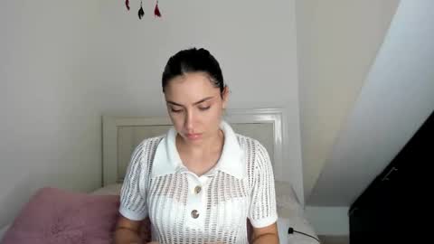 Snapshot of ashley_blair chatting on 06.08.26 ashley_blair online show from 06.08.26
