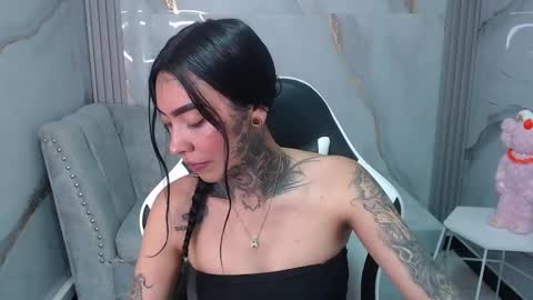 Snapshot of ashley_blum_v chatting on 09.20.25 ashley_blum_v online show from 09.20.25