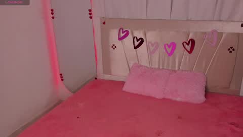 Snapshot of ashley_hillss_ chatting on 02.15.25 Ashley online show from 02.15.25