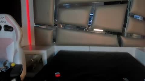 ashley_js online show from 10.07.25