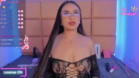 ashley_js online show from 05.04.26