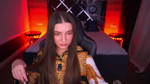 ashleybaee online show from 11.04.25