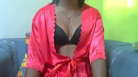 Snapshot of ashleyqueen_x chatting on 09.28.25 ashleyqueen X online show from 09.28.25