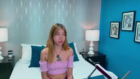 AshleyRoberh online show from 08.04.26