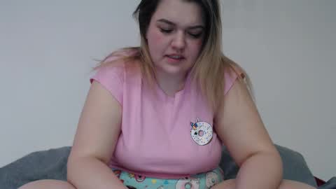 Snapshot of ashleyrosee_ chatting on 02.21.25 Anite online show from 02.21.25