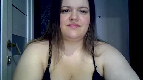 Snapshot of ashleyrosee_ chatting on 05.15.26 Anite online show from 05.15.26