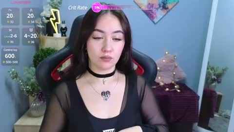 Snapshot of ashleyskott chatting on 12.19.24 Ashley online show from 12.19.24