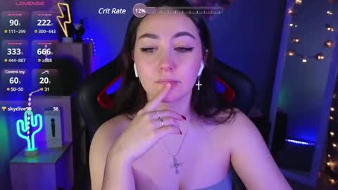 Snapshot of ashleyskott chatting on 03.10.25 Ashley online show from 03.10.25