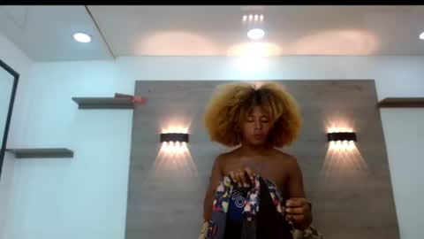 ashleysofiathenison online show from 07.04.26