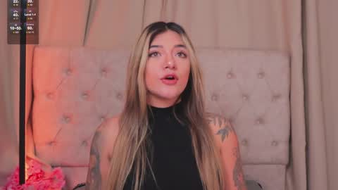 Ashley Lauren online show from 03.04.25