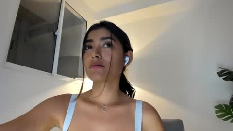 ashllovee online show from 01.16.25